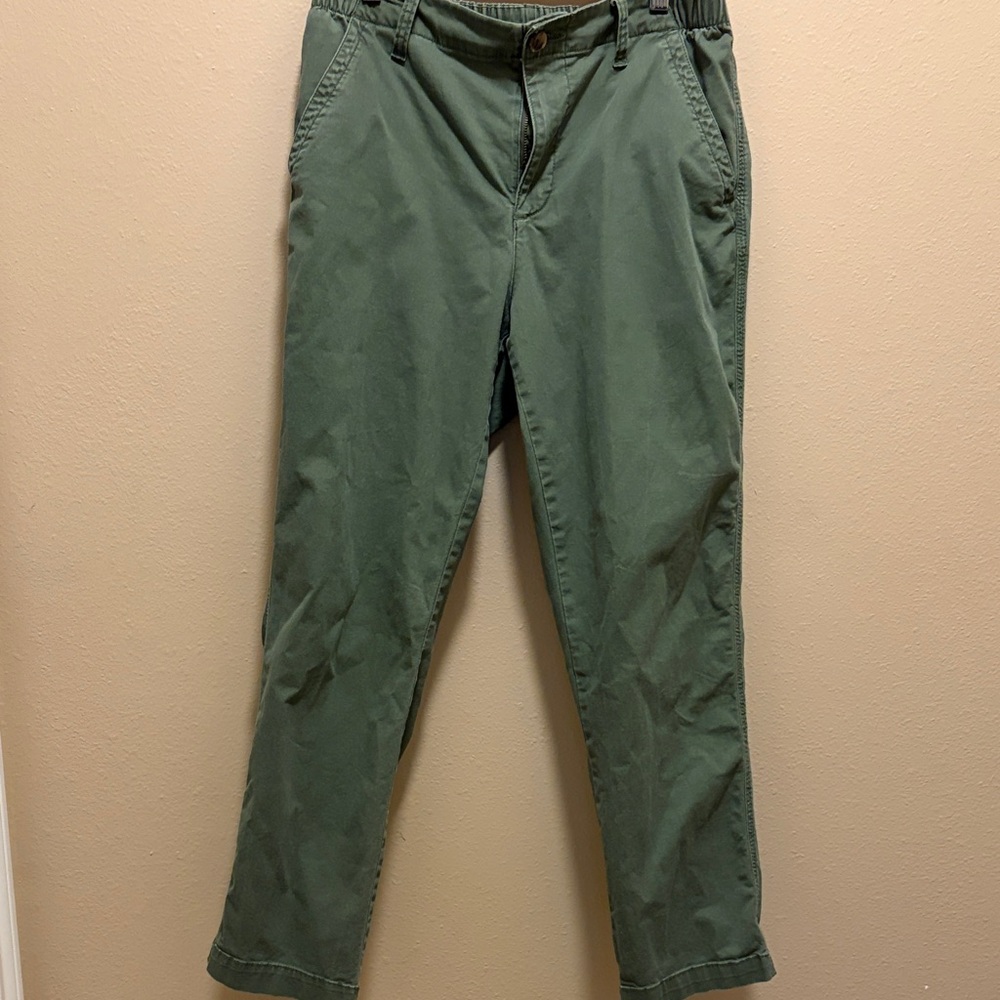 Old Navy Men's Olive Green Chinos